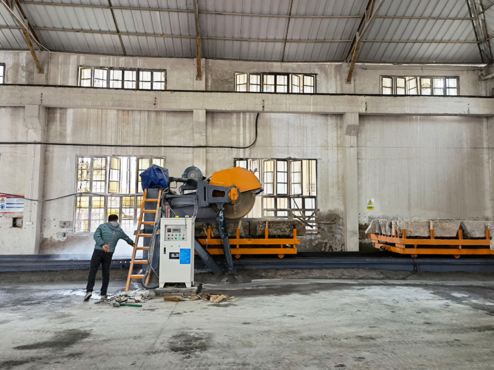 路沿石雙臺(tái)車(chē)分片機(jī)